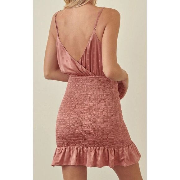 NWT Blue Blush Elastic Body Ruffle Hem Sleeveless Dress Pink Womens Size Large - Picture 2 of 12